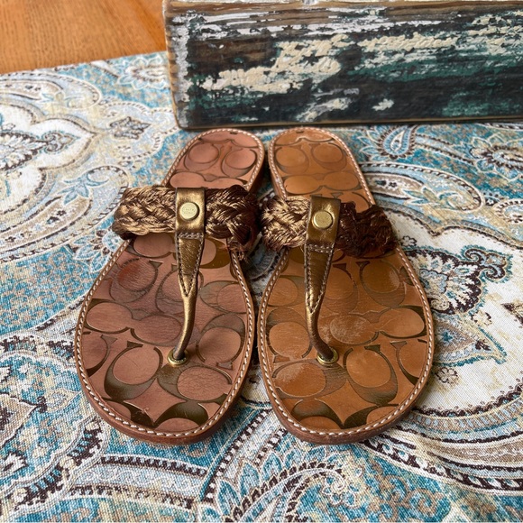 Coach bronze sandals woven braided signature leather sole B06 size 7 B Thong - Picture 1 of 9